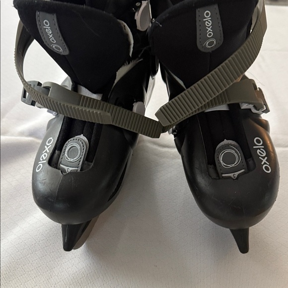 Oxelo Black and White Ice Skates. US 2.5/4 - Picture 2 of 8